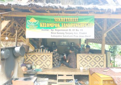 Pemdes Evaluasi Bersama Kelompok Tani Yang Berada Di Setiap Kedusunan