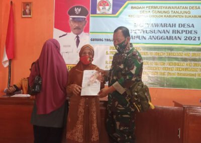 Pemdes Distribusikan Bantuan Sosial Tunai Tahap 4 Dan 5 Kepada Warga
