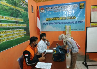 Pemdes Bagikan BST Non DTKS Dari Pemerintah Provinsi